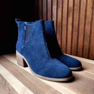TOMS Women's Esme Navy Blue Faux Suede Heeled Ankle Booties Sz 9 - Like New